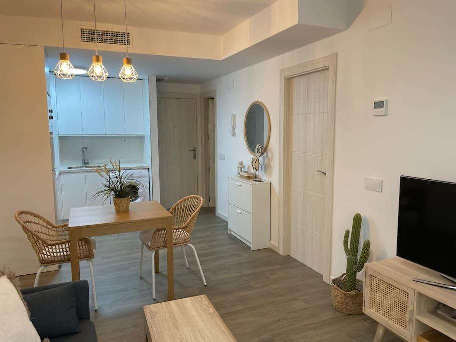 Lovely Beach Apartment Rincon de la Victoria Ngoại thất bức ảnh