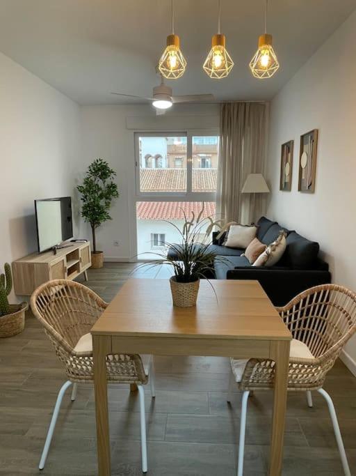 Lovely Beach Apartment Rincon de la Victoria Ngoại thất bức ảnh